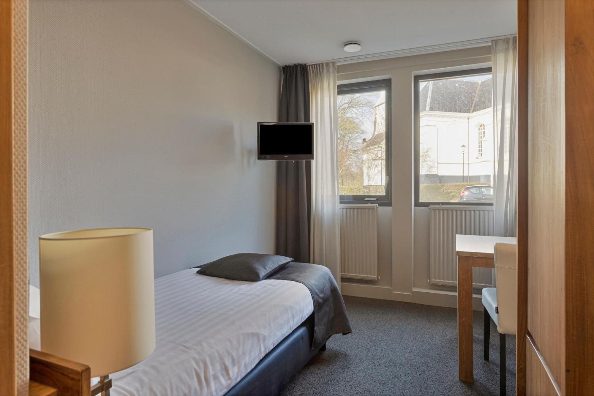 Hunzego Hotel Uithuizermeeden Экстерьер фото