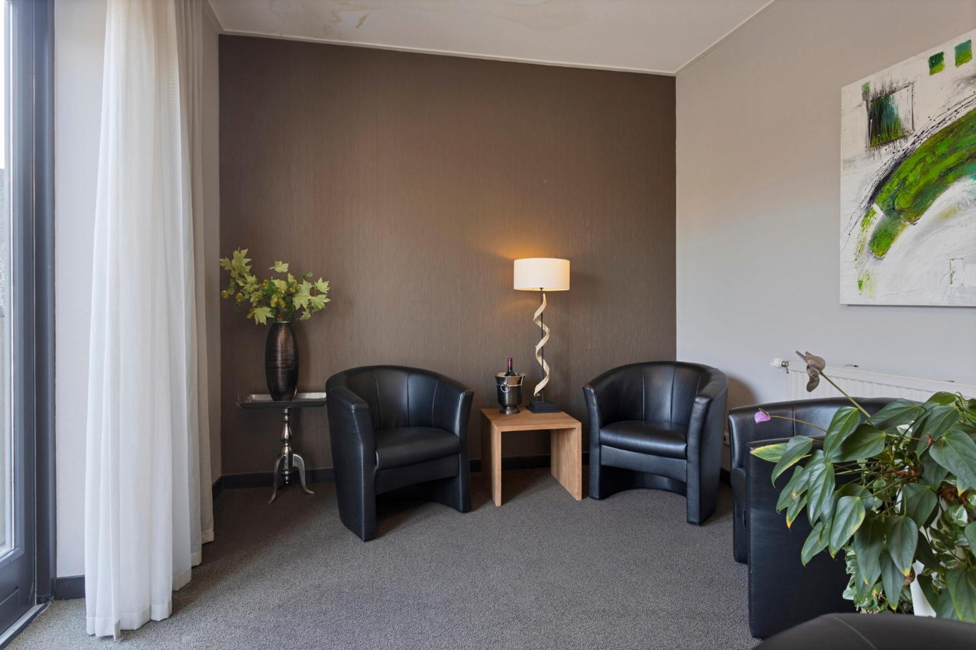 Hunzego Hotel Uithuizermeeden Экстерьер фото